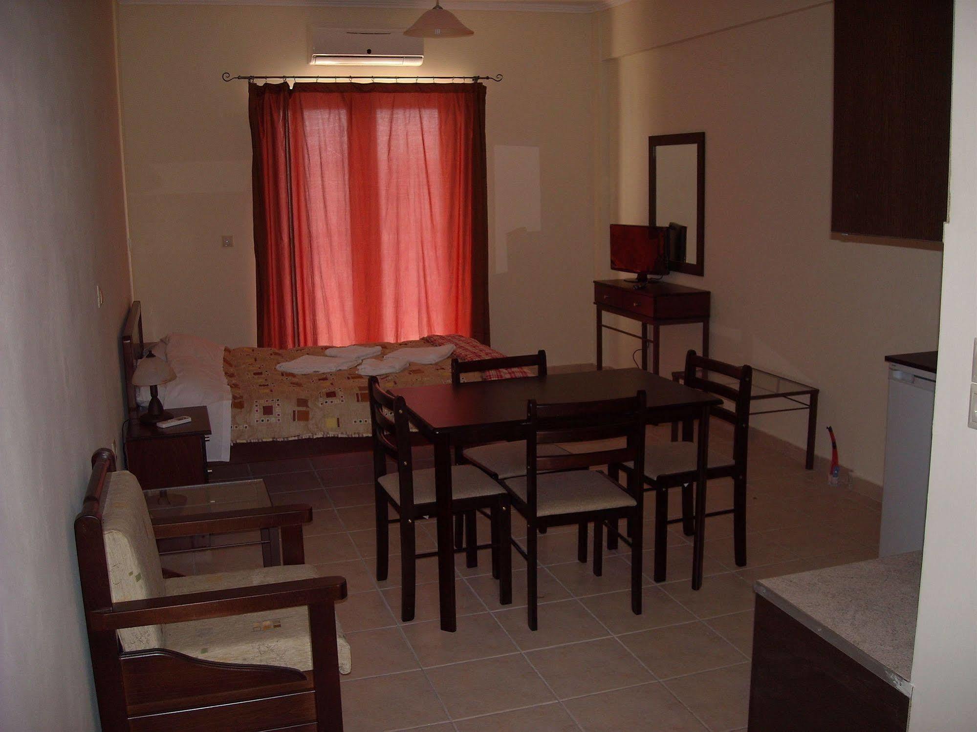 Lerna Rooms Miloi  Exterior photo